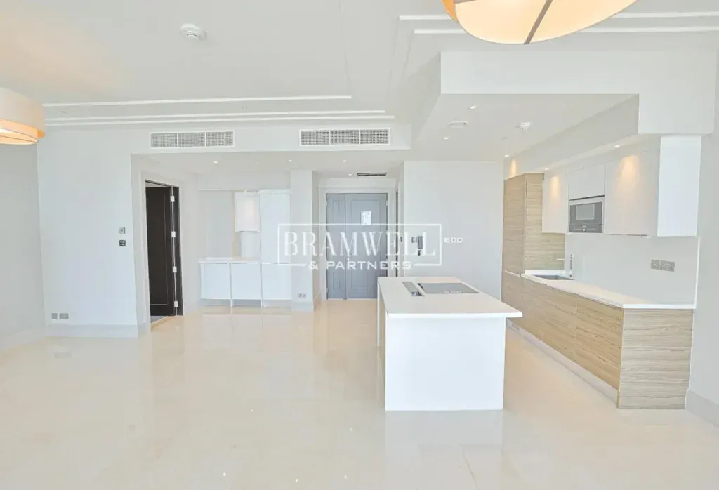 Prestigious Residence | Stunning Views | Vacant