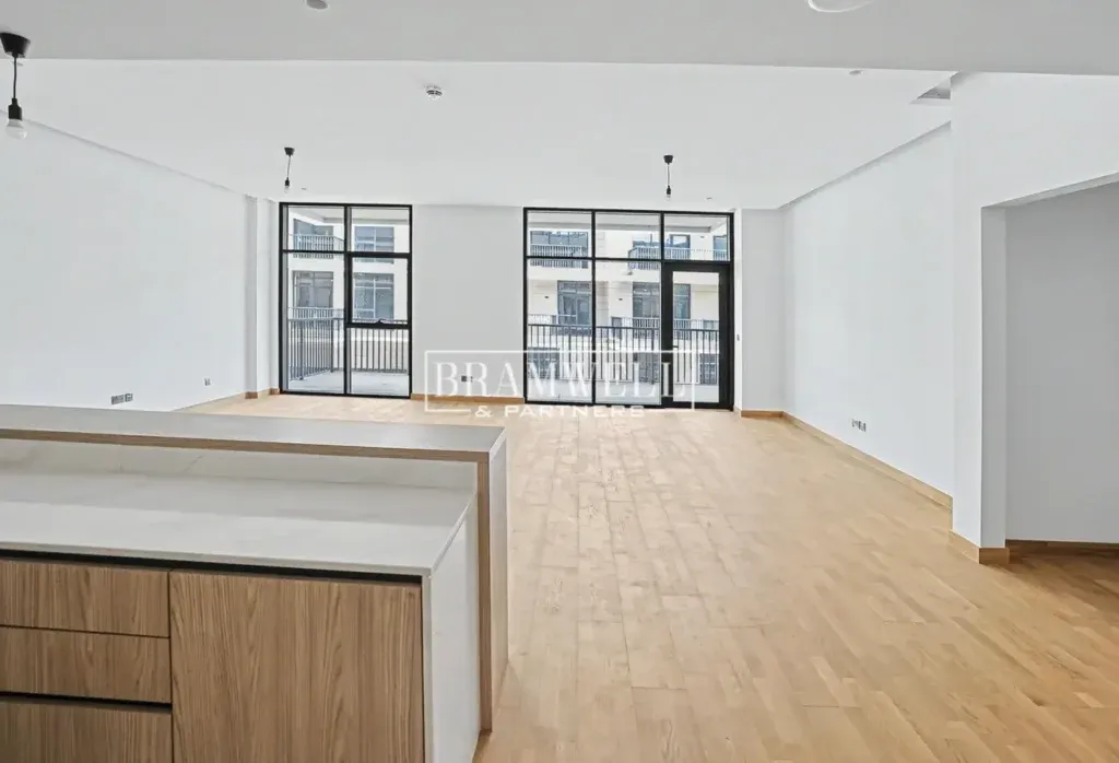 Refined Apartment | Coastal Lifestyle | Ready Unit - photo 2