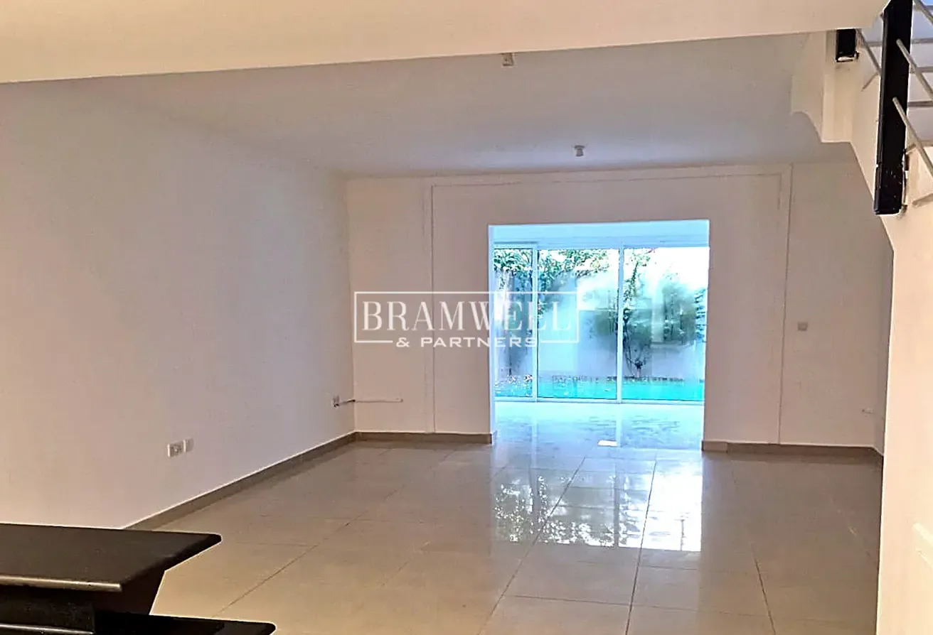 2 Bedroom Townhouse for Rent in Arabian Style, Al Reef Villas